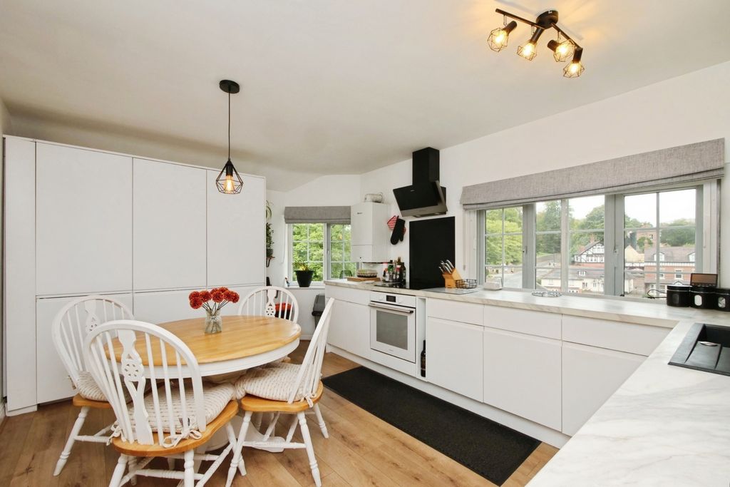 Property photo 2 of 12 Pbox-Img.Jpg