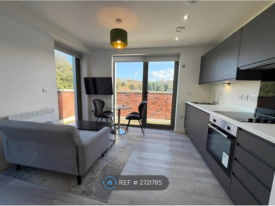 Property photo 1 of 5