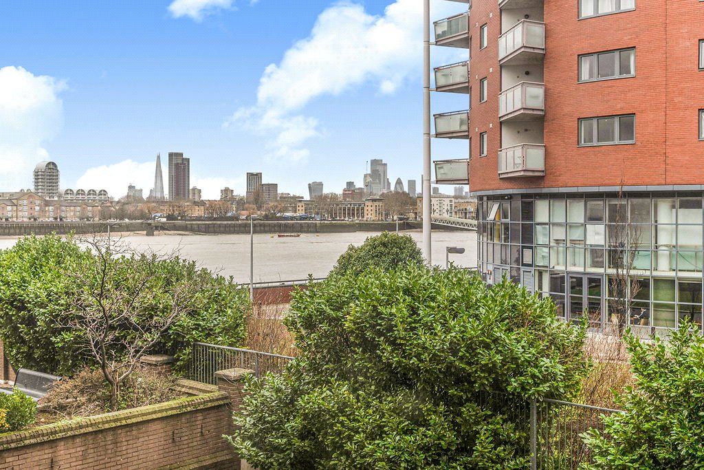 Property photo 1 of 9 External