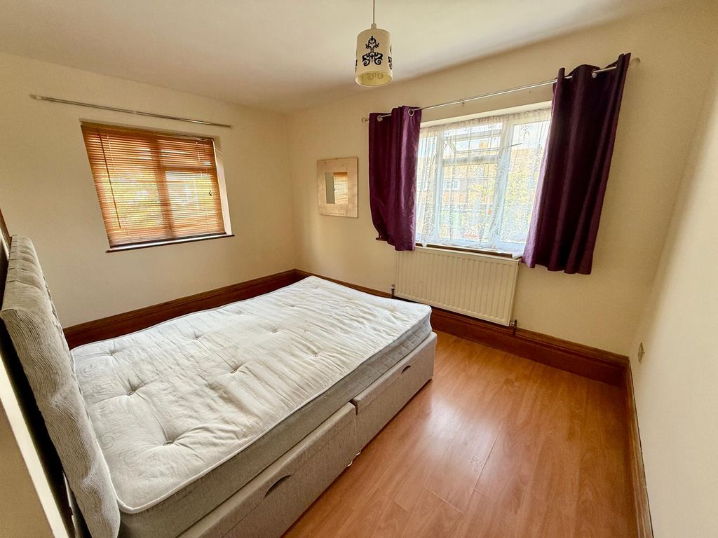 Property photo 2 of 11 Gallery