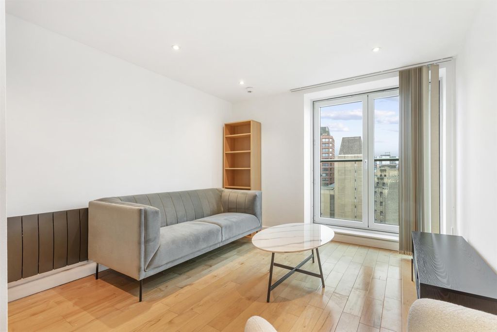 Property photo 1 of 14 Reception Room/Kitch