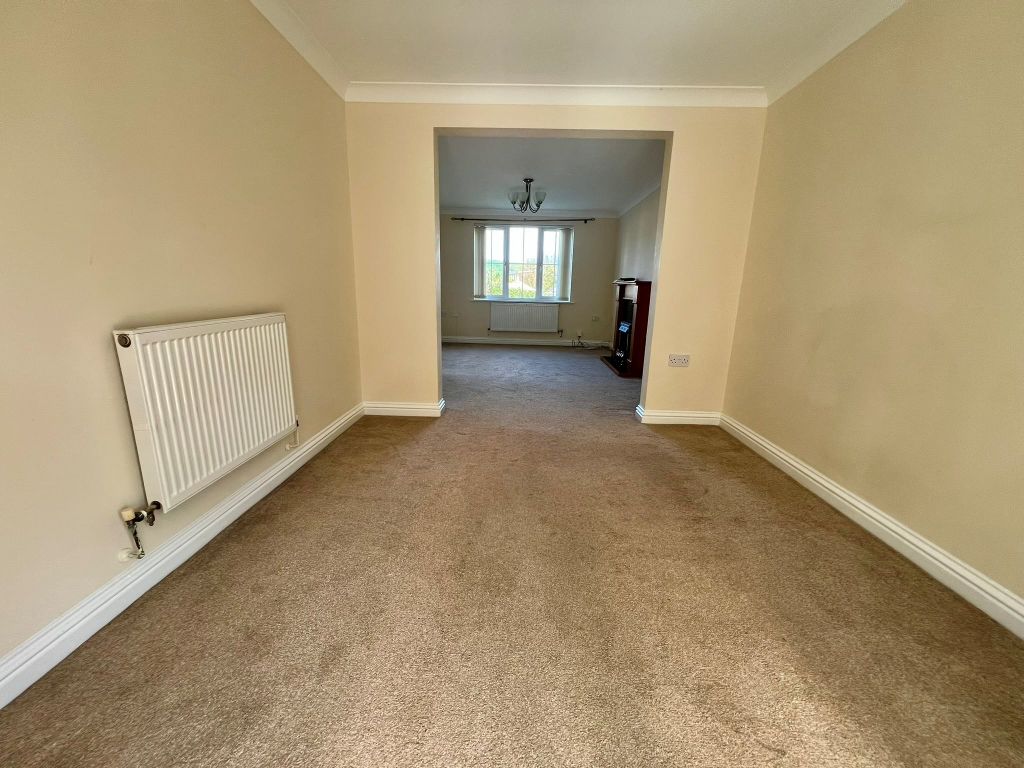 Property photo 3 of 17 Open Plan 2