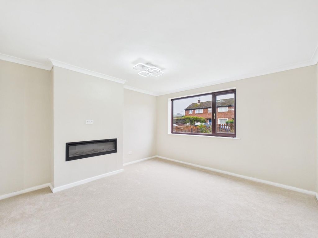 Property photo 3 of 15 Cam01268G0-Pr0409-Still002.Jpg