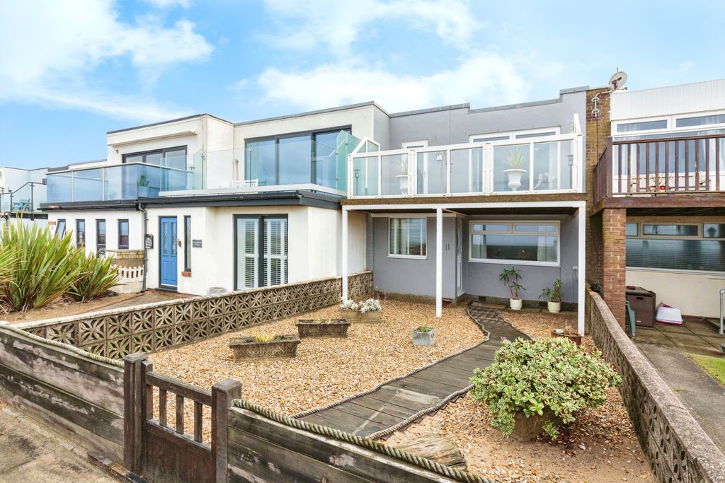 Property photo 1 of 17 Photography