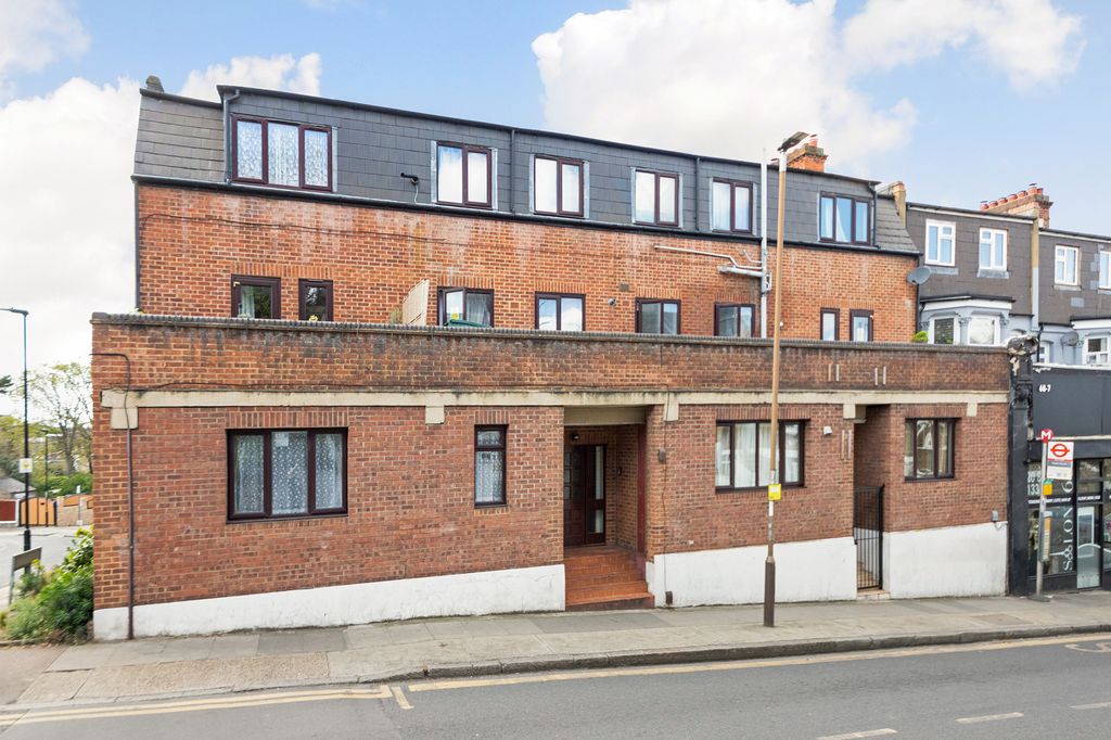 Property photo 1 of 10