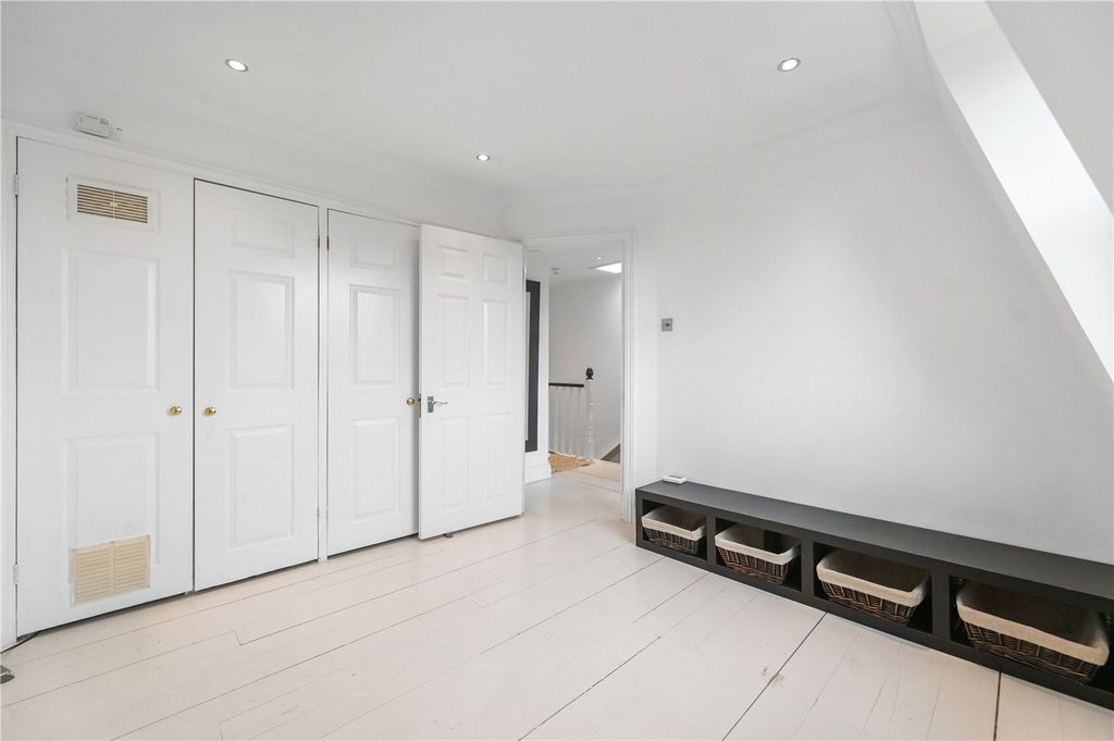 Property photo 3 of 10 Picture No. 31