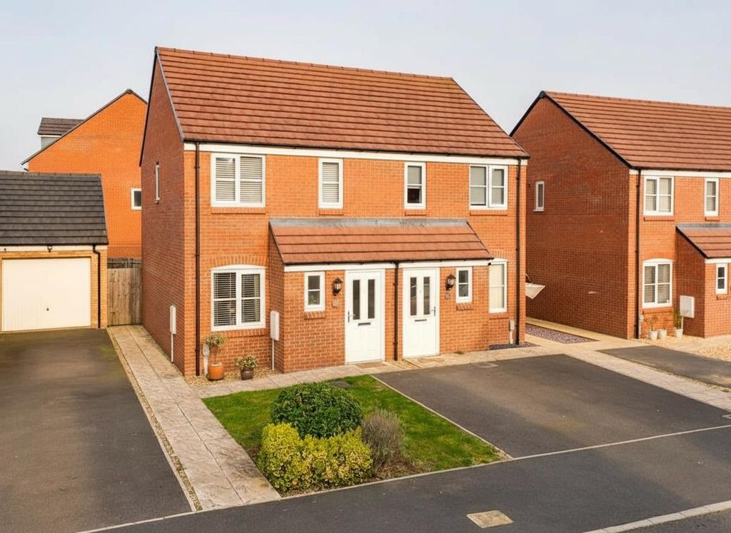 Property photo 1 of 29 Image.Png