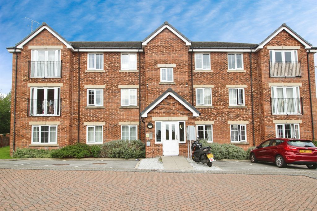 Property photo 1 of 15