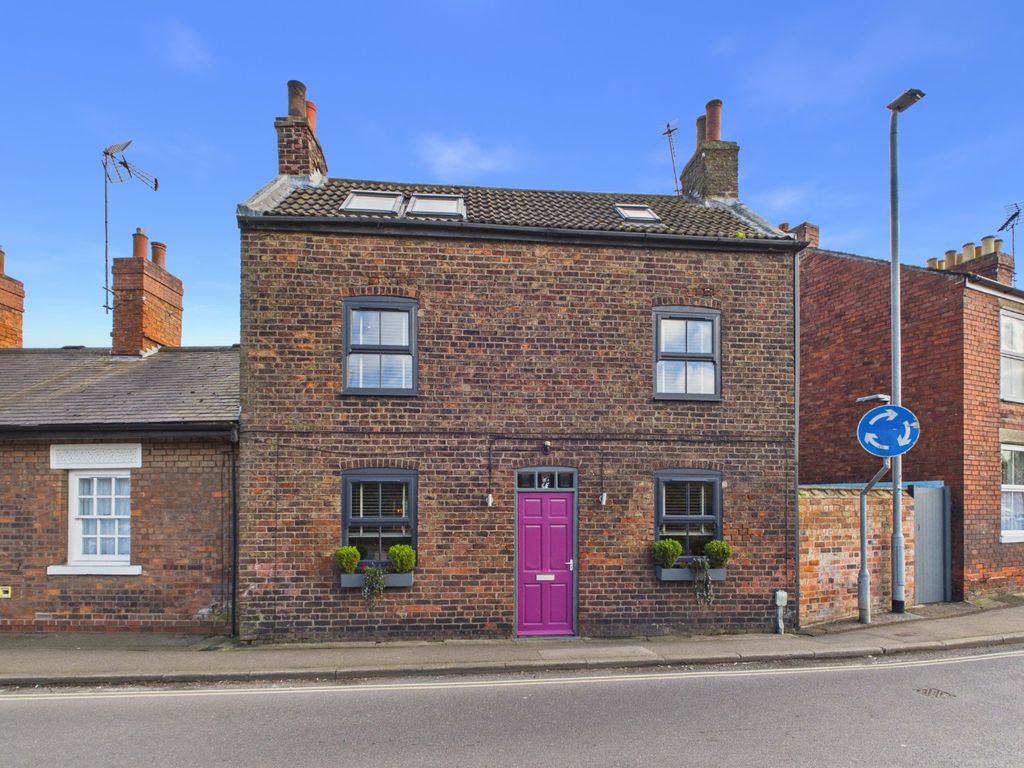 Property photo 1 of 31 4985072