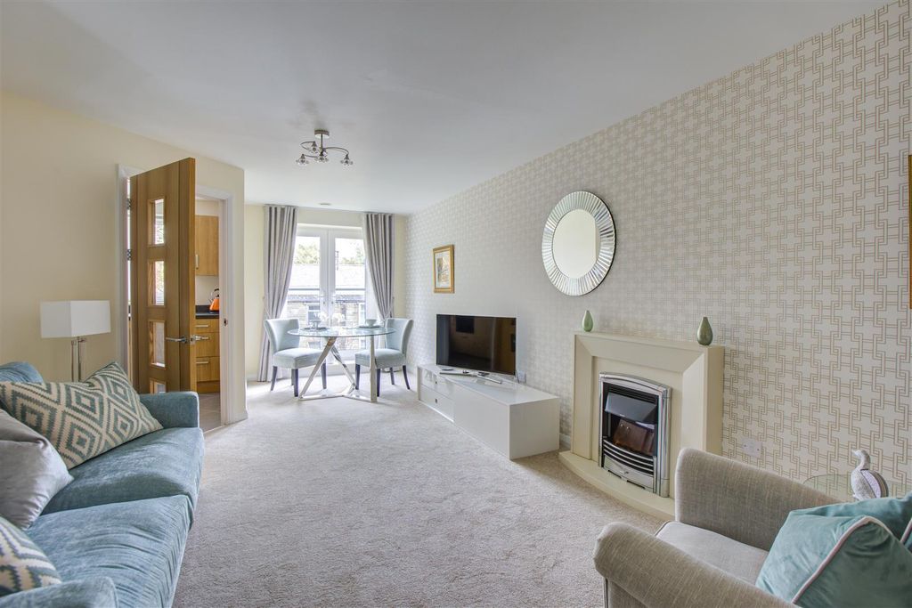 Property photo 3 of 16 37 Keerford View-2.Jpg