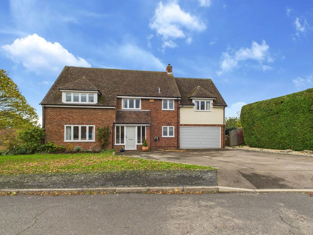 Property photo 2 of 44