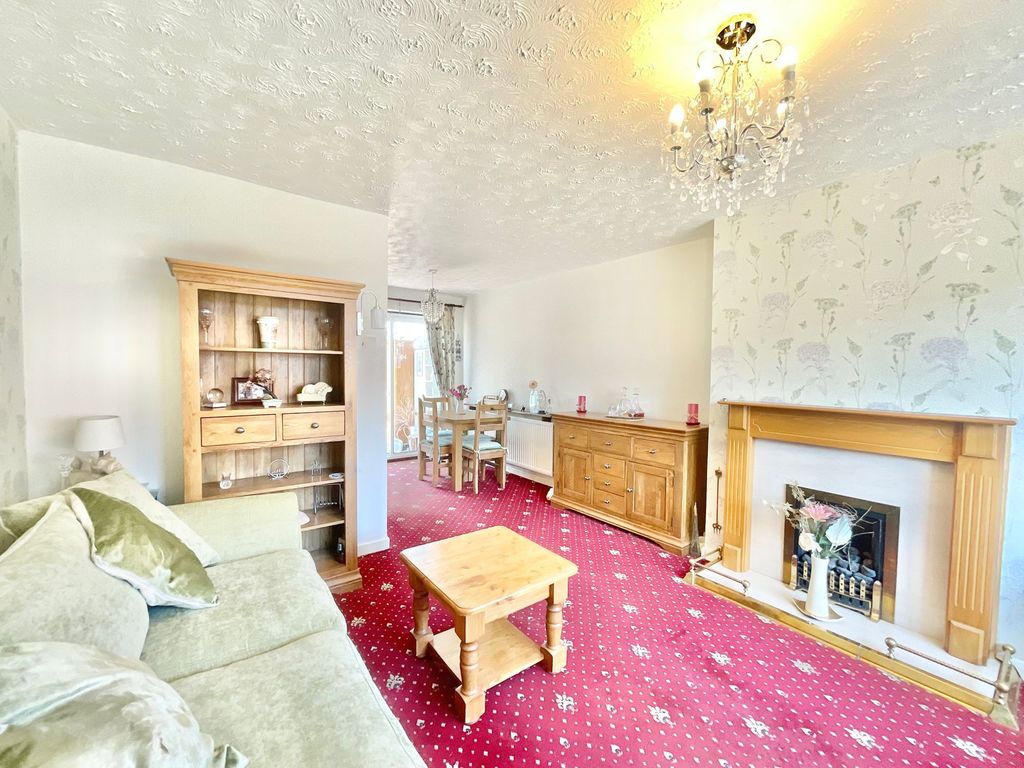 Property photo 3 of 23