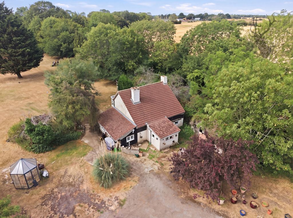 Property photo 1 of 37
