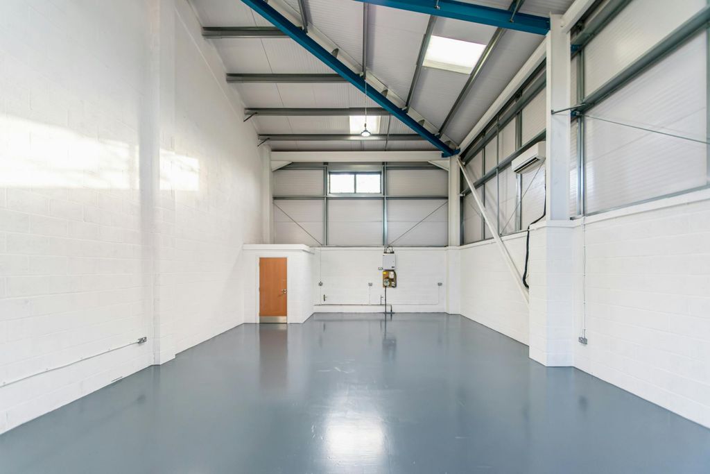 Property photo 3 of 5 1.Jpg