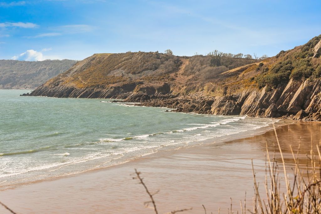 Property photo 2 of 13 Pbox-Img.Jpg