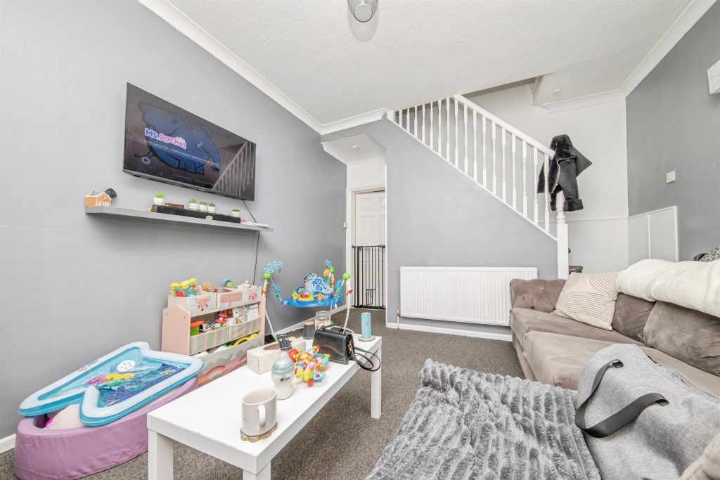 Property photo 2 of 12