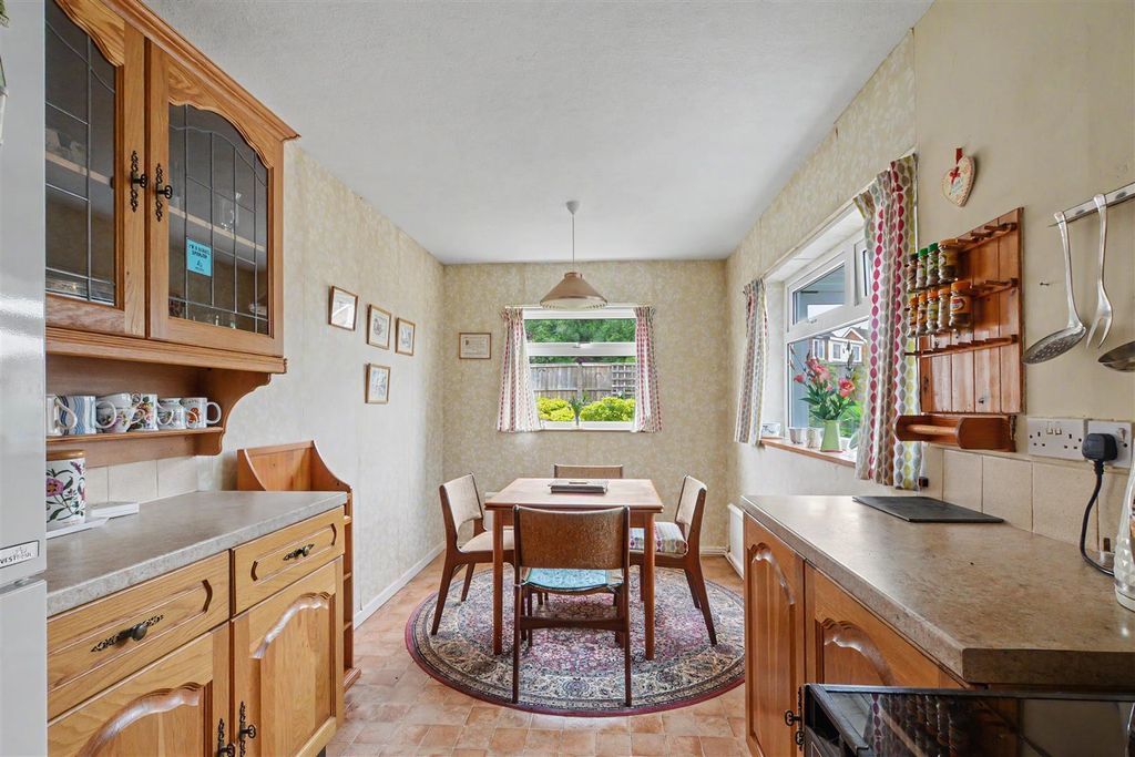 Property photo 3 of 25 Kitchen Diner_2.Jpeg