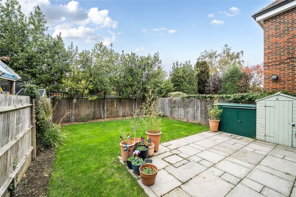 Property photo 2 of 17 Picture No. 12