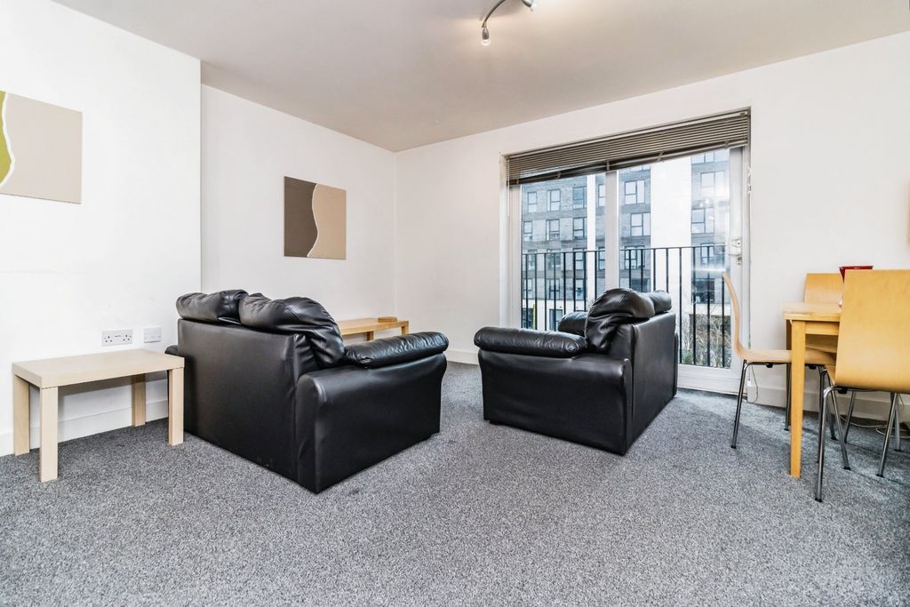 Property photo 2 of 9 Photo