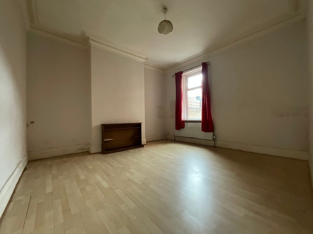 Property photo 3 of 16 4517645