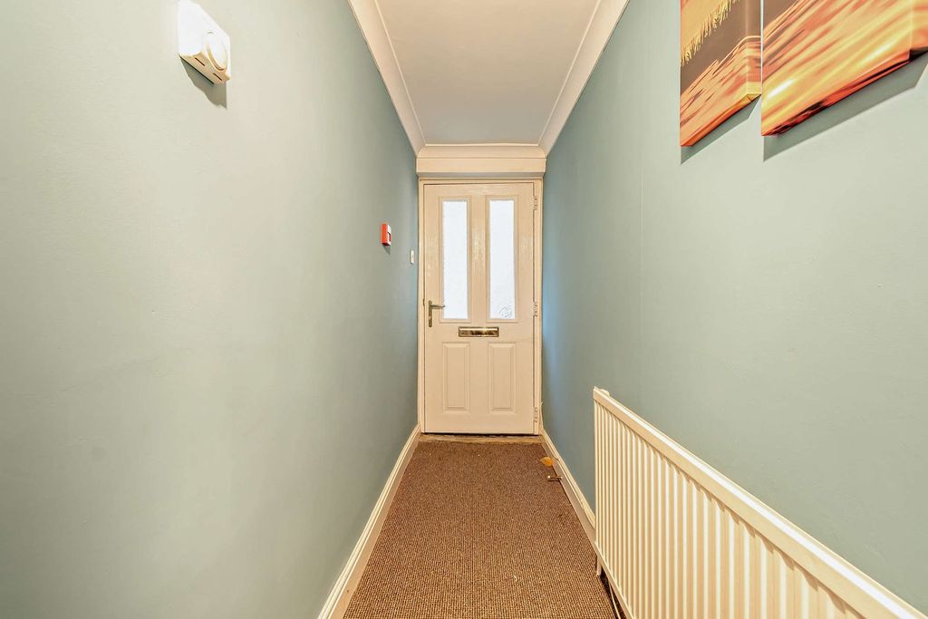 Property photo 2 of 22