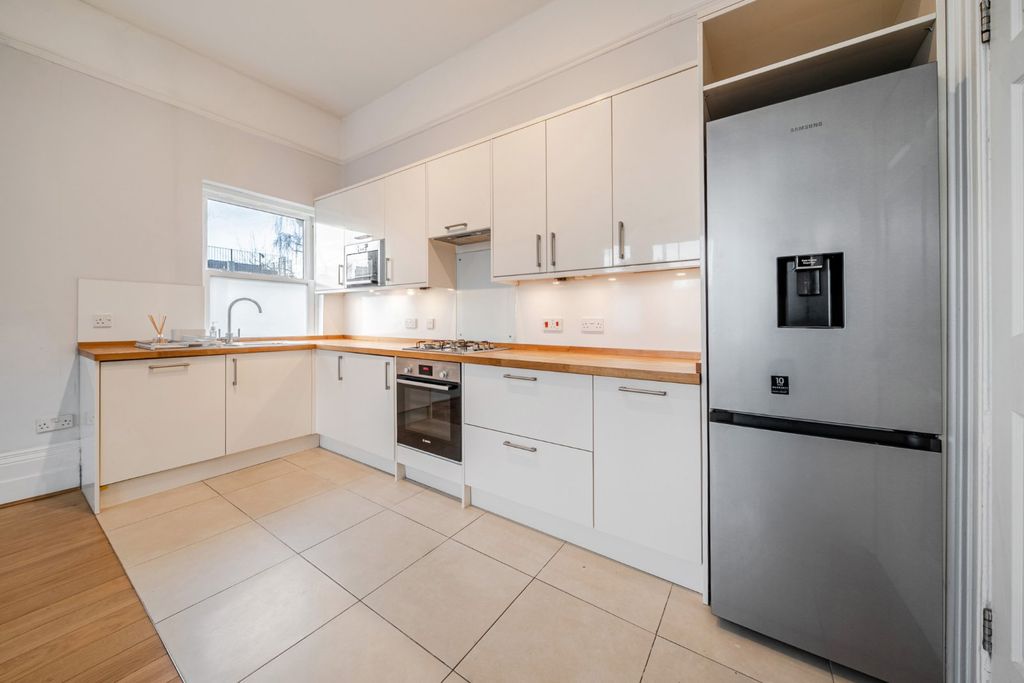 Property photo 3 of 12 Picture No. 07