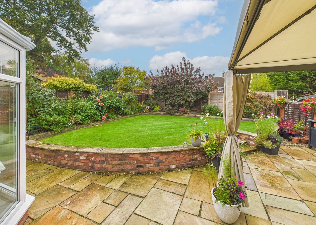 Property photo 2 of 17