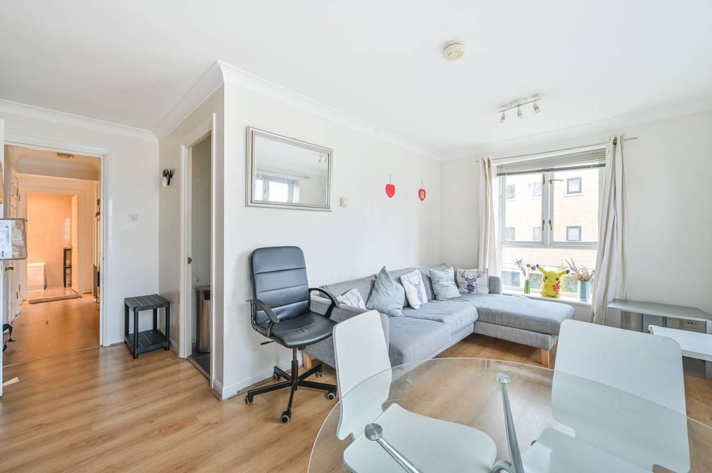 Property photo 1 of 7