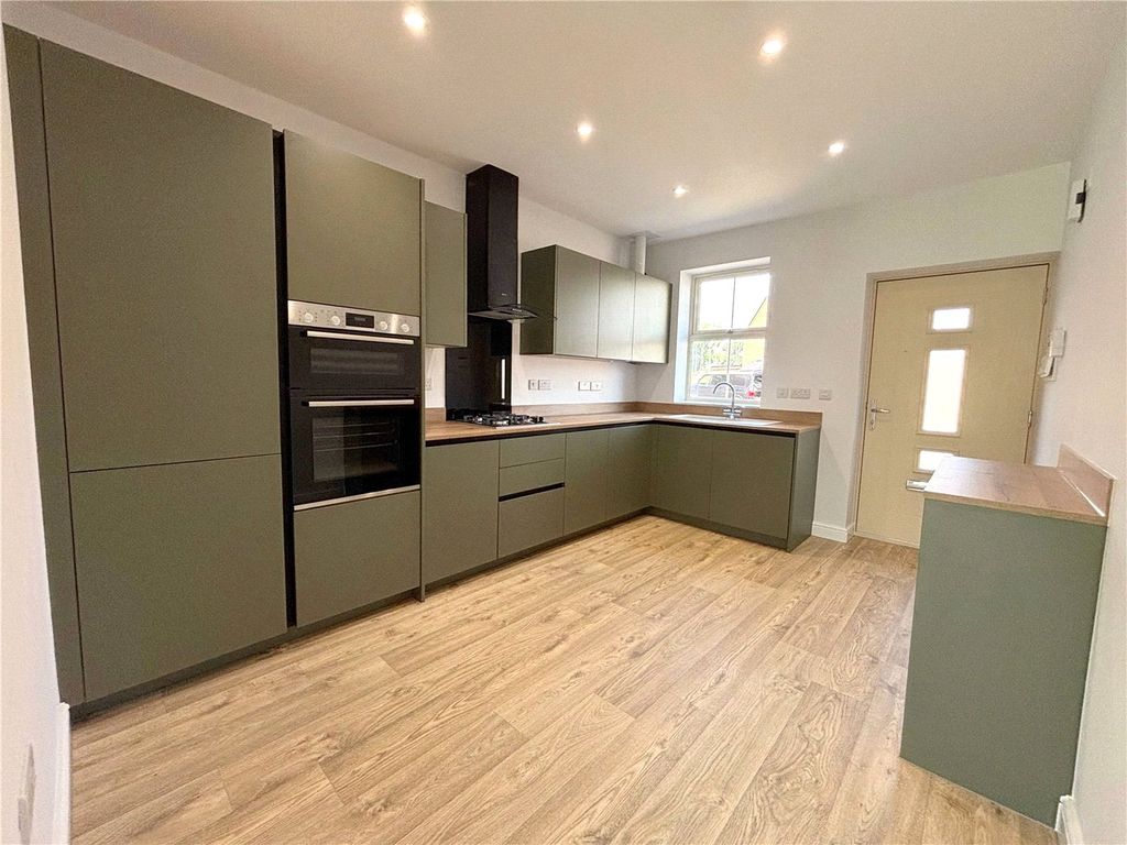 Property photo 2 of 10 Picture No. 09