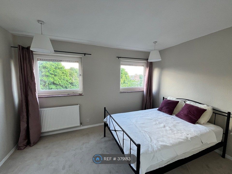 Property photo 1 of 4