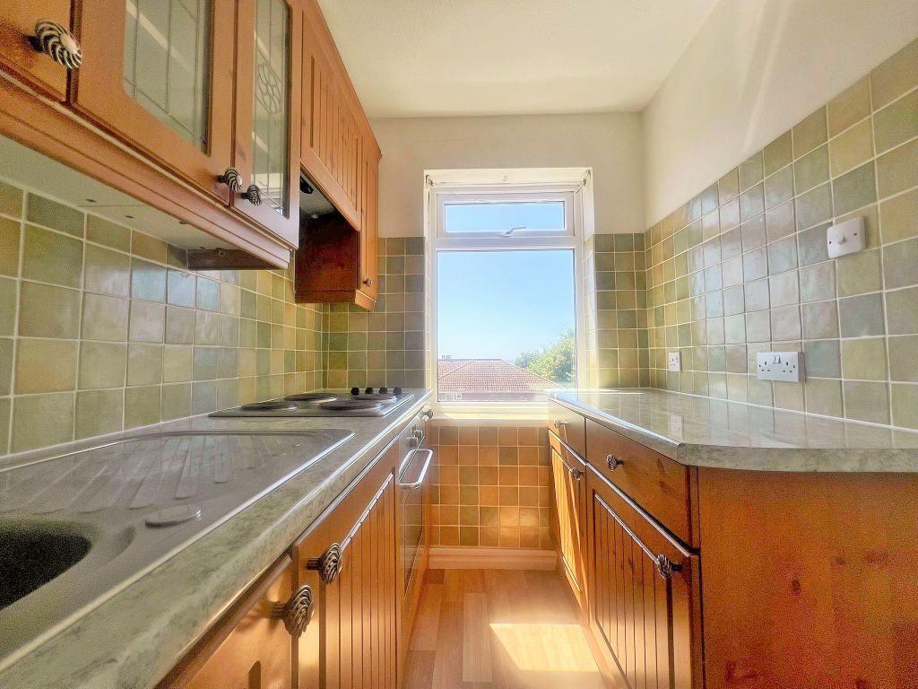 Property photo 2 of 18 29