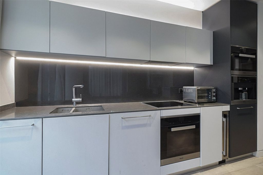 Property photo 3 of 15 Picture No. 29