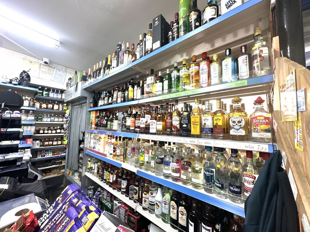 Property photo 2 of 5 Gallery