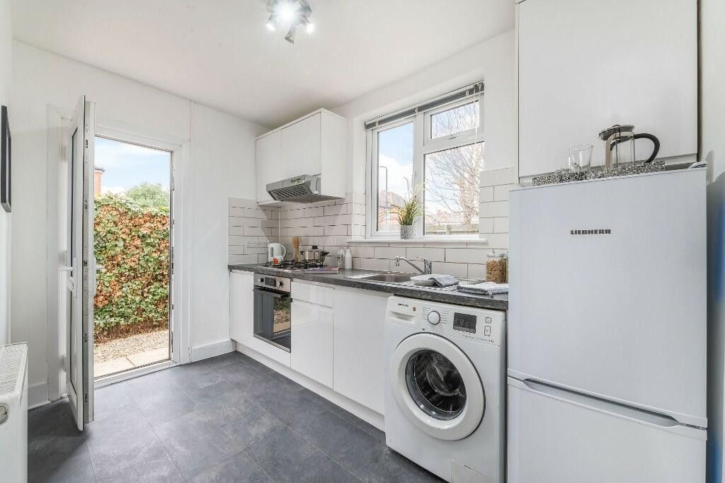 Property photo 3 of 9