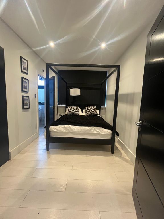 Property photo 2 of 5 Gallery