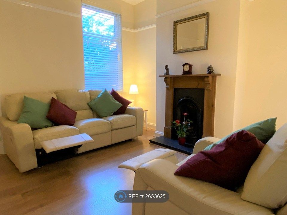 Property photo 3 of 18