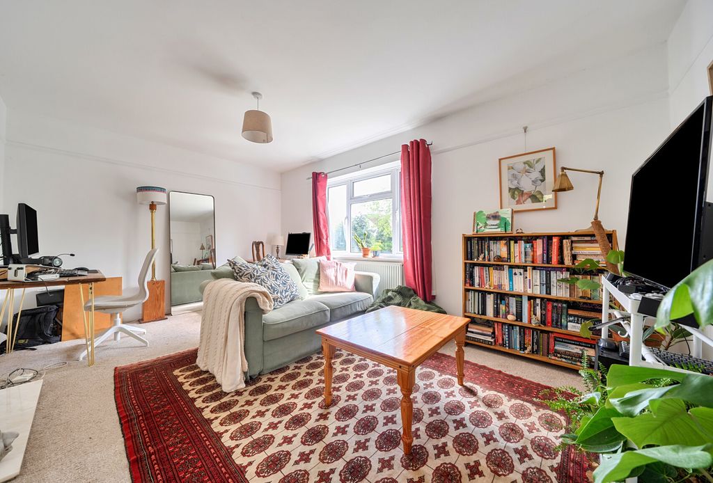 Property photo 3 of 12 1446013-6-69Dfa26...