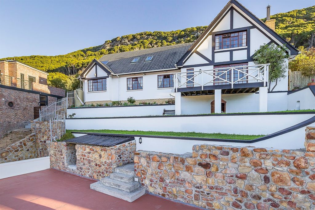 Property photo 1 of 31