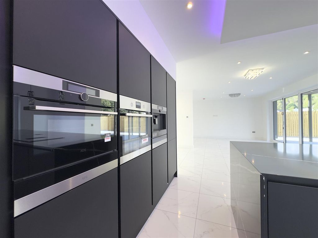 Property photo 3 of 49 Kitchen