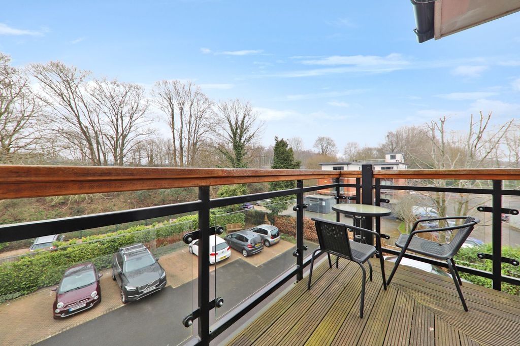 Property photo 3 of 14 Balcony