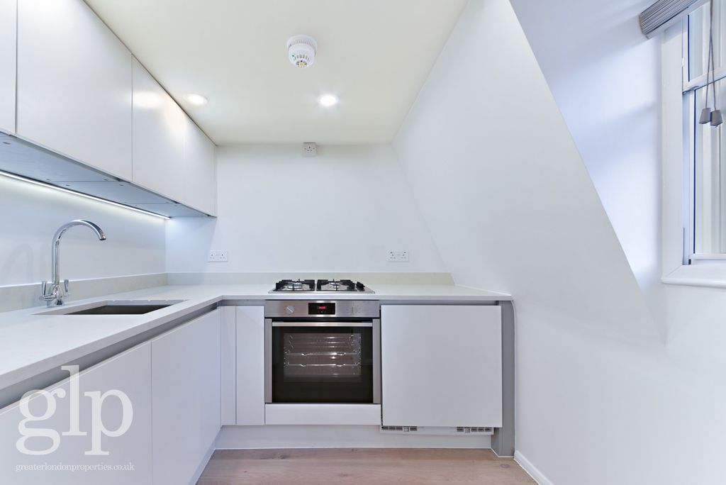 Property photo 2 of 18 2558742