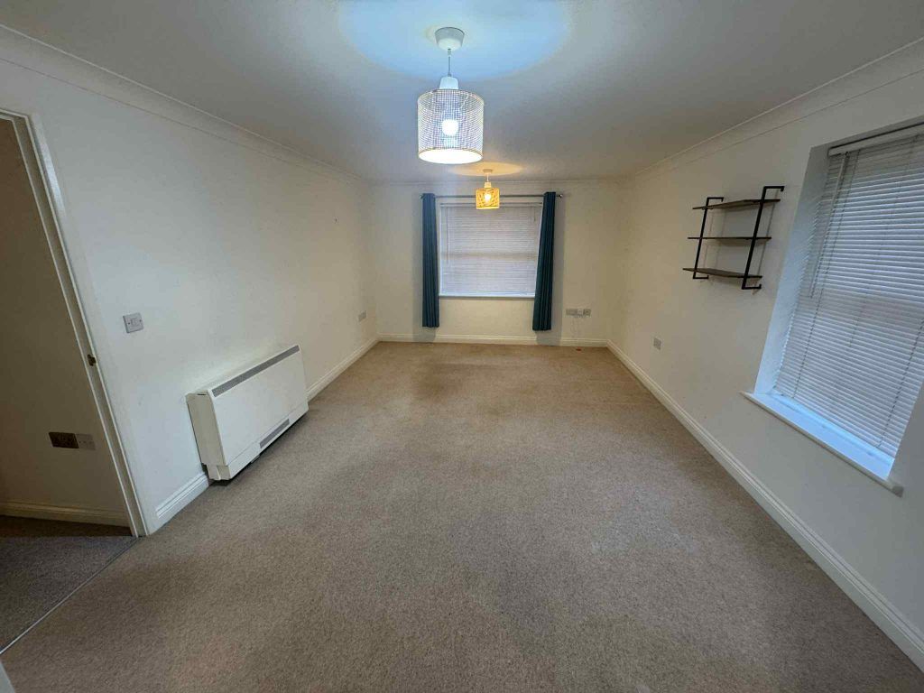 Property photo 3 of 9