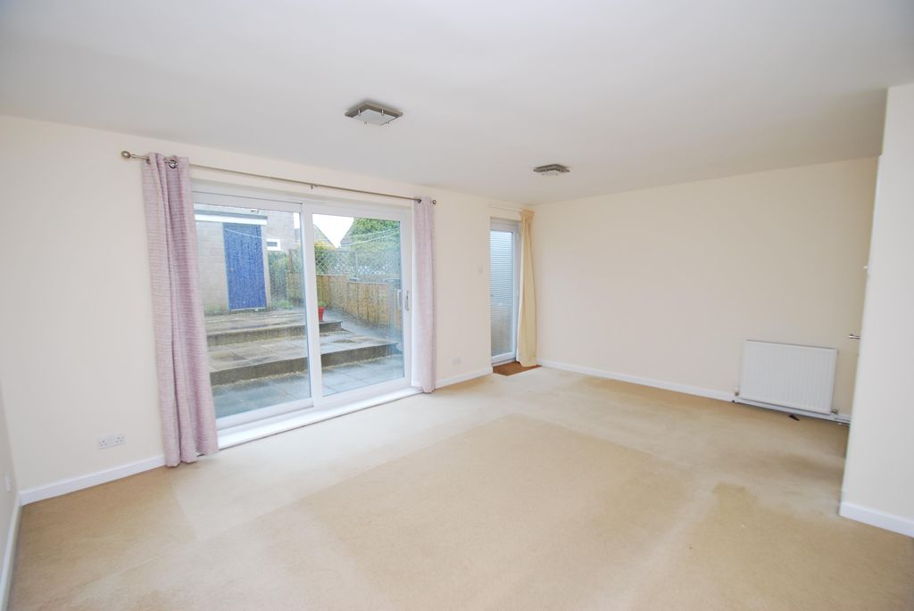Property photo 3 of 8 Living Room