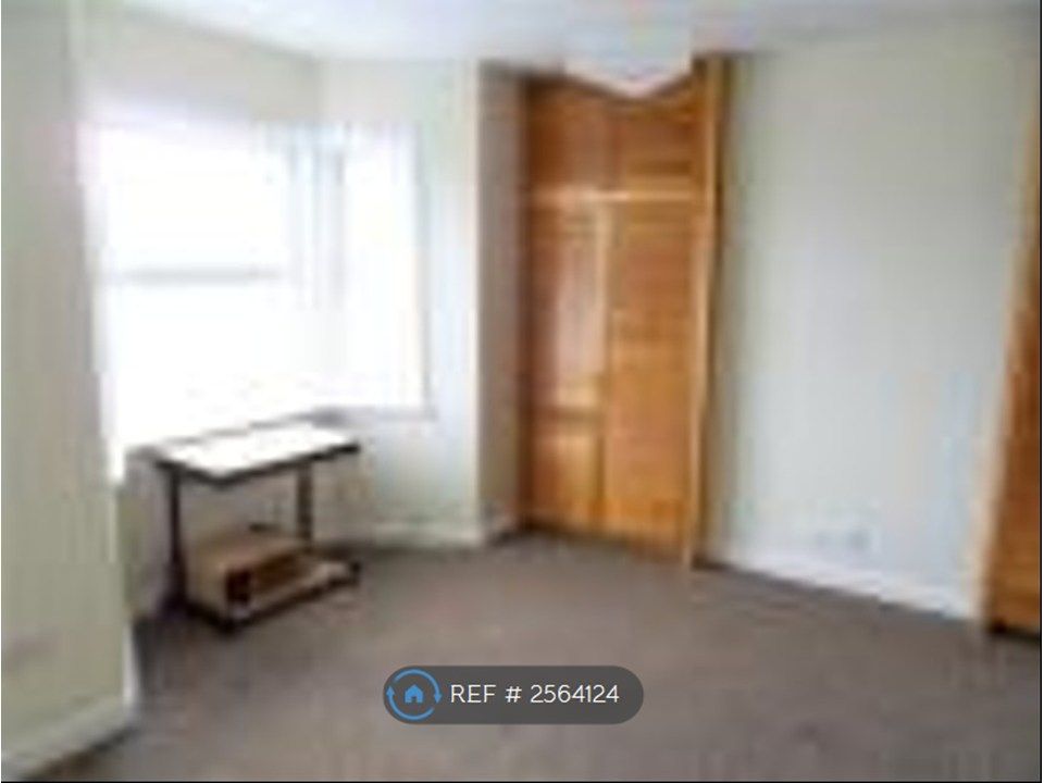 Property photo 1 of 10 Front Bedroom