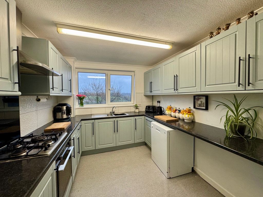 Property photo 1 of 16 Kitchen