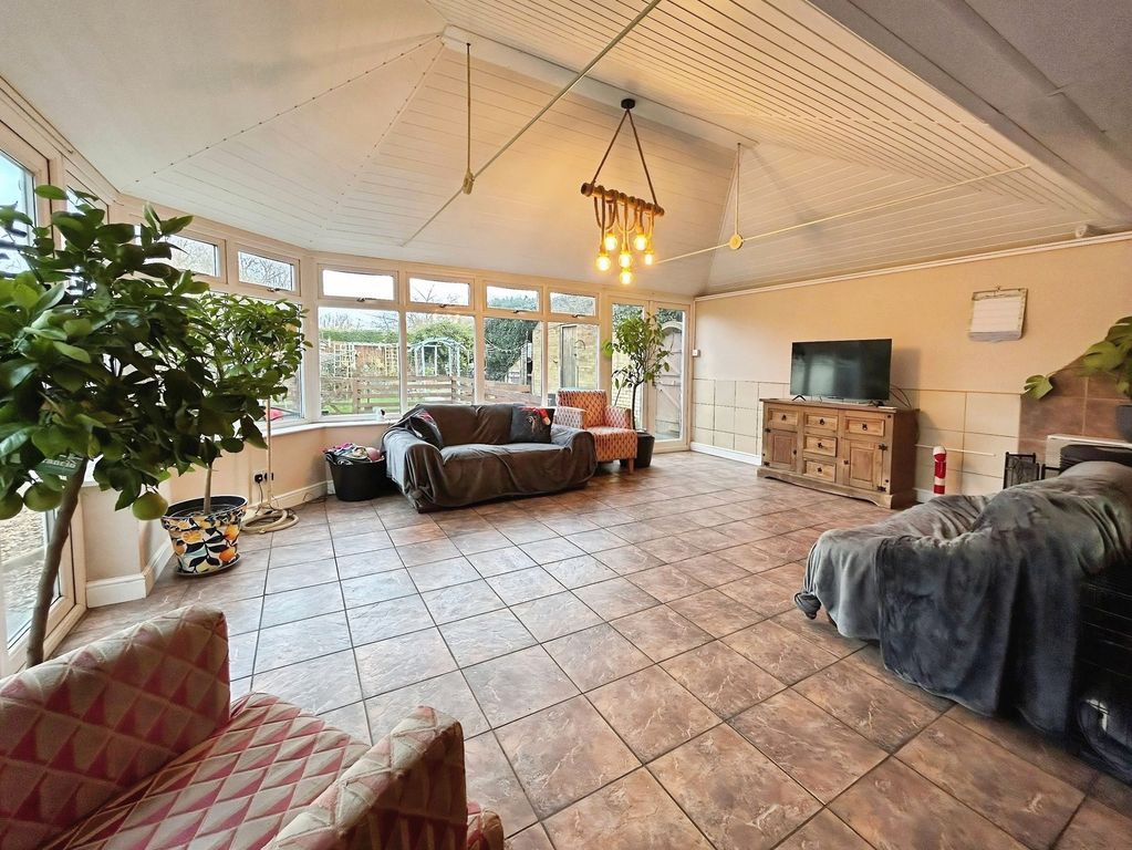 Property photo 3 of 37