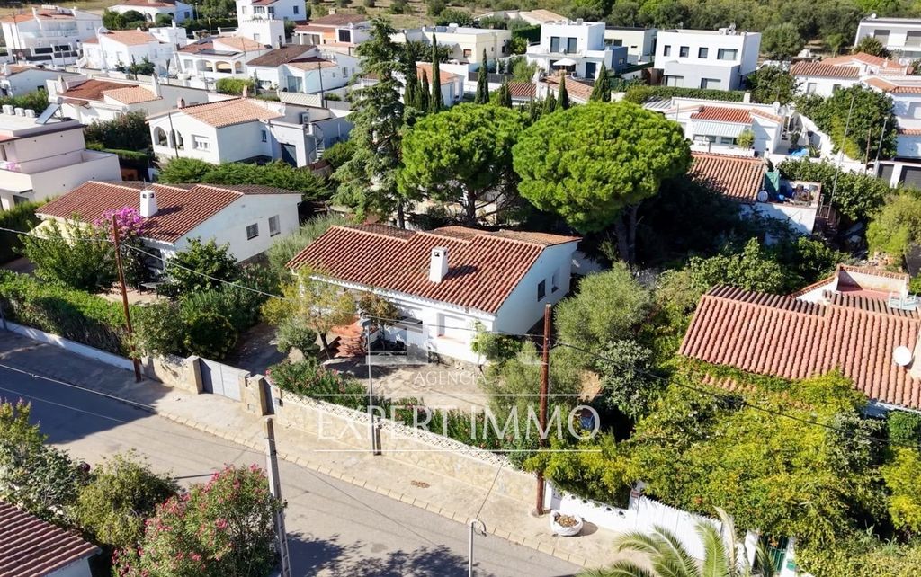 Property photo 1 of 50