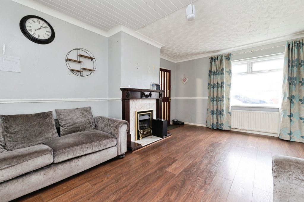 Property photo 3 of 14