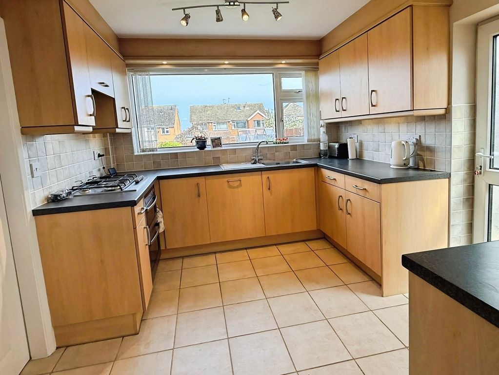 Property photo 3 of 23