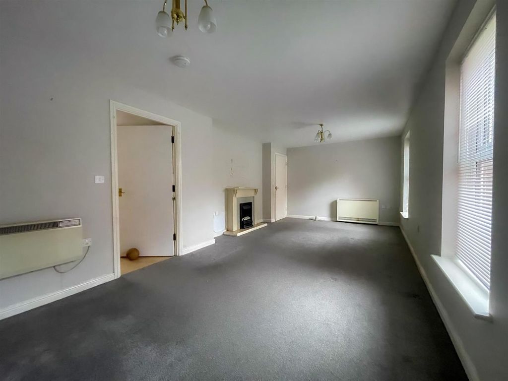 Property photo 2 of 10 Lounge/Diner